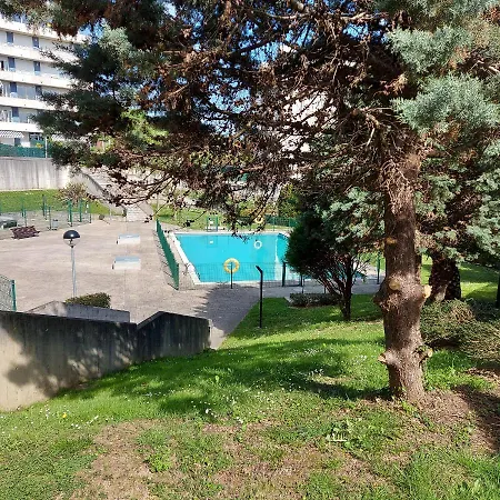 Bonito Piso Con Garaje Y Piscina A 8 'centro *